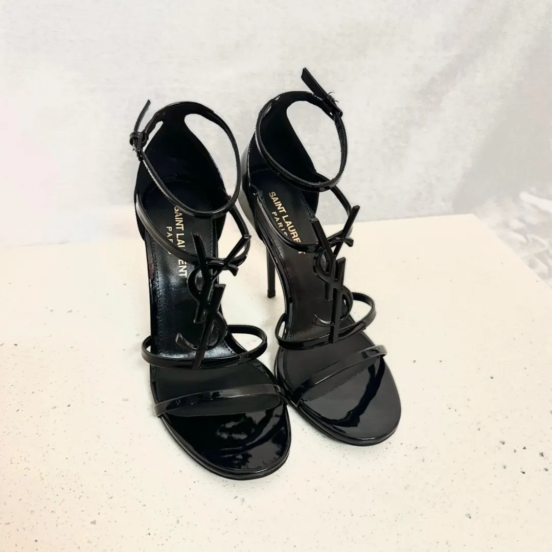 👟👟Ex-factory price 520👟👟 Women's shoes, women's clothing, correct version✅Highest version 280 ex-factory💵 YSL (Full-body customization Z👟👟Ex-factory price color) Upper: Customized imported patent leather Lining: Imported sheepskin Sole: Imported genuine leather outsole Color: Black with gold buckle, black with black buckle Heel height: 10cm Code number: 35-39 (41 and 40 are custom-made and cannot be returned or exchanged!)